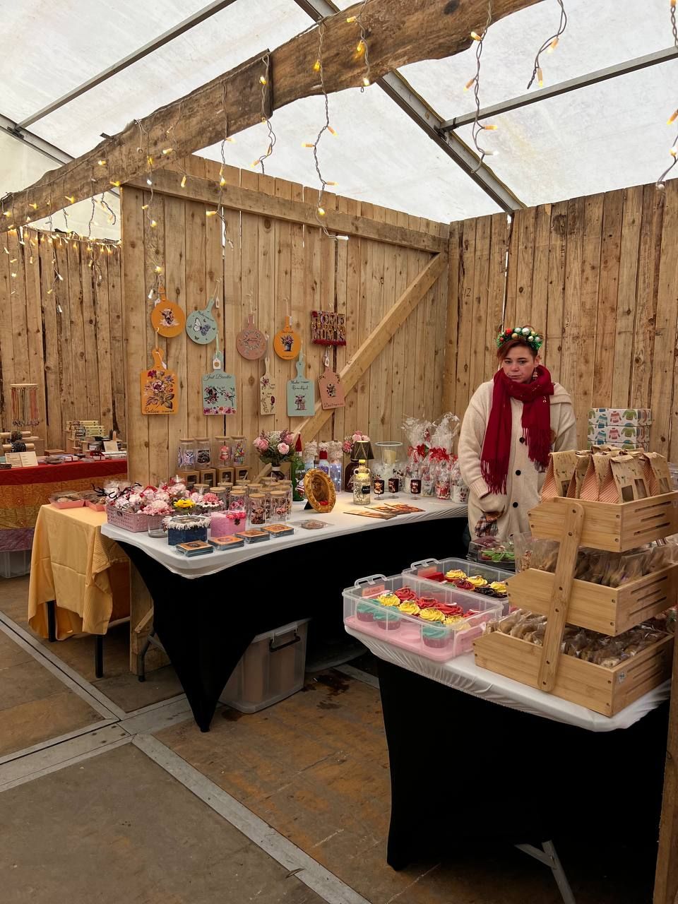 Crafts and bakes cabin